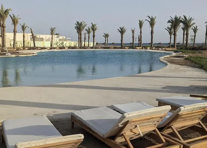 Beachfront Somabay Steps From Sea & Pool الغردقة